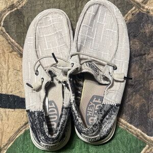 Hey Dude Women's Flats - Textured Beige and Black